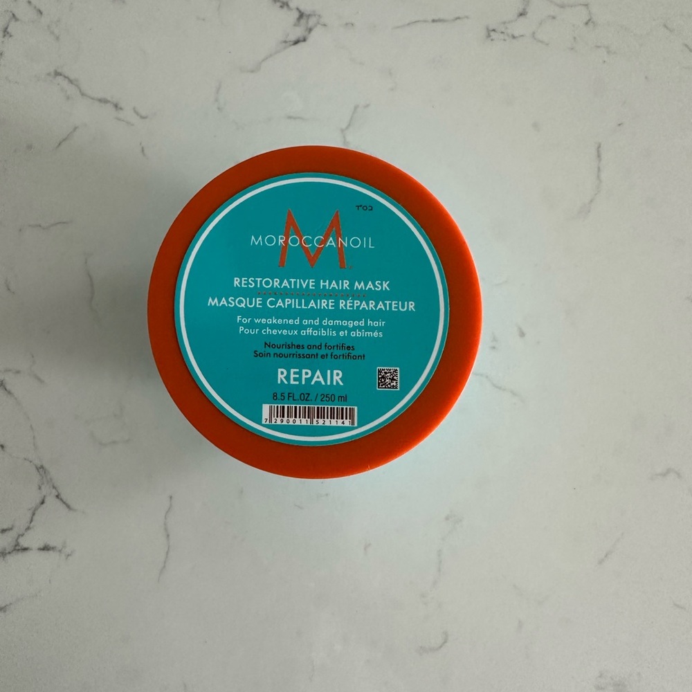 Moroccanoil Restorative Hair Mask - Orange and Blue